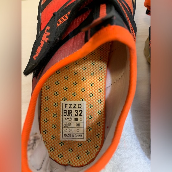 Kids Water Shoes, EU size 32/ US 1 - Picture 5 of 5